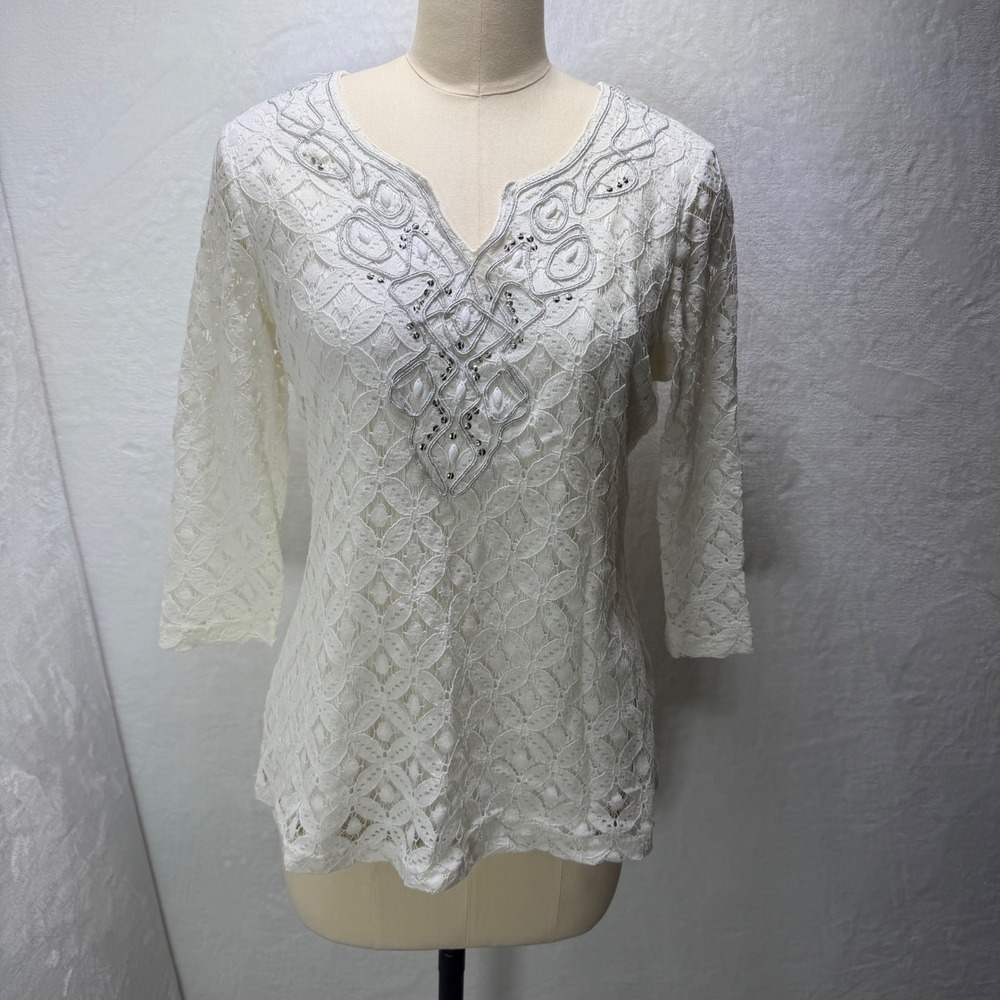 White Floral Lace V-Neck Blouse w/ Silver Beaded Accents 3/4 Sleeve Top Feminine